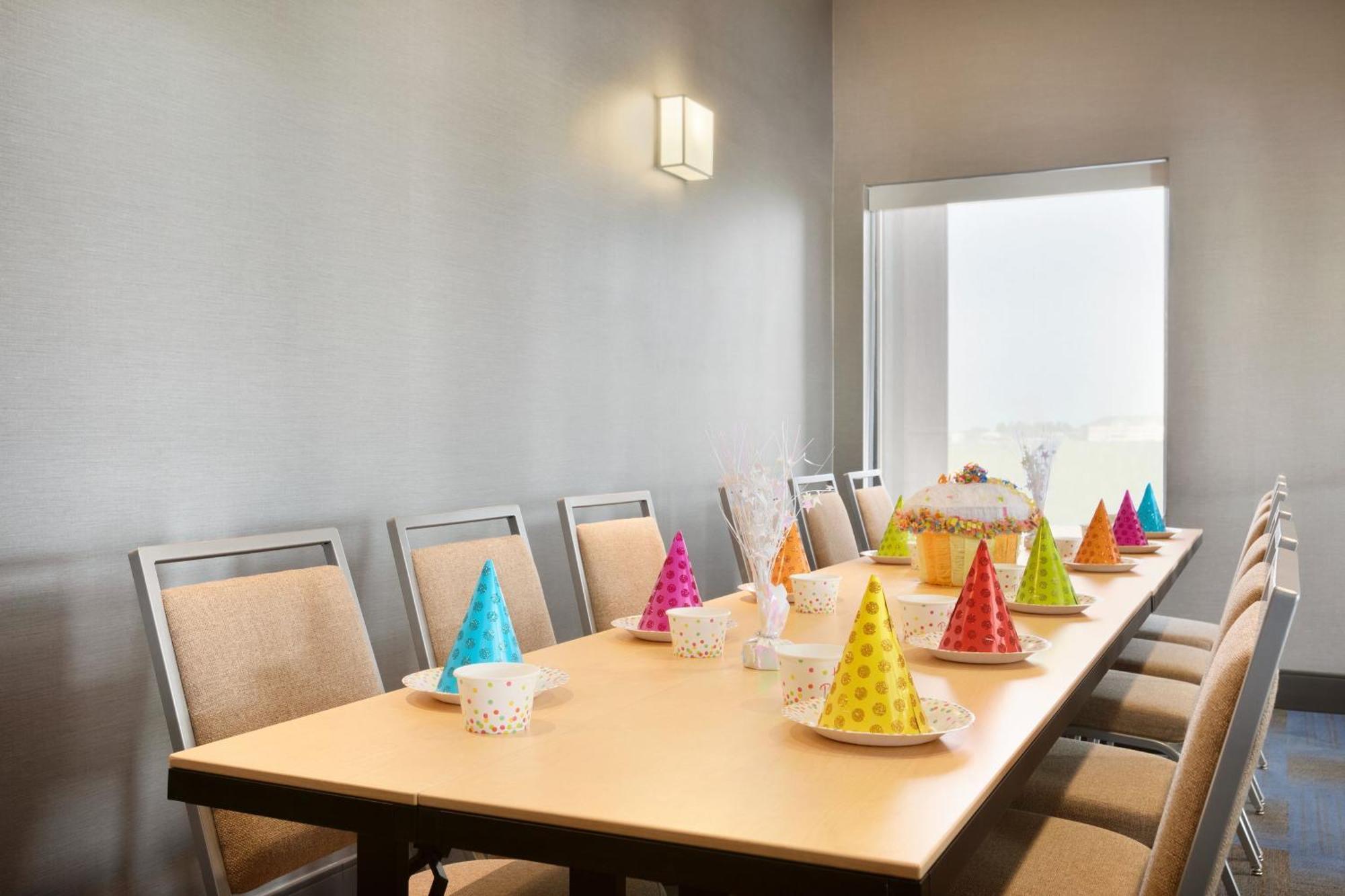 Four Points By Sheraton Fargo Medical Center Extérieur photo