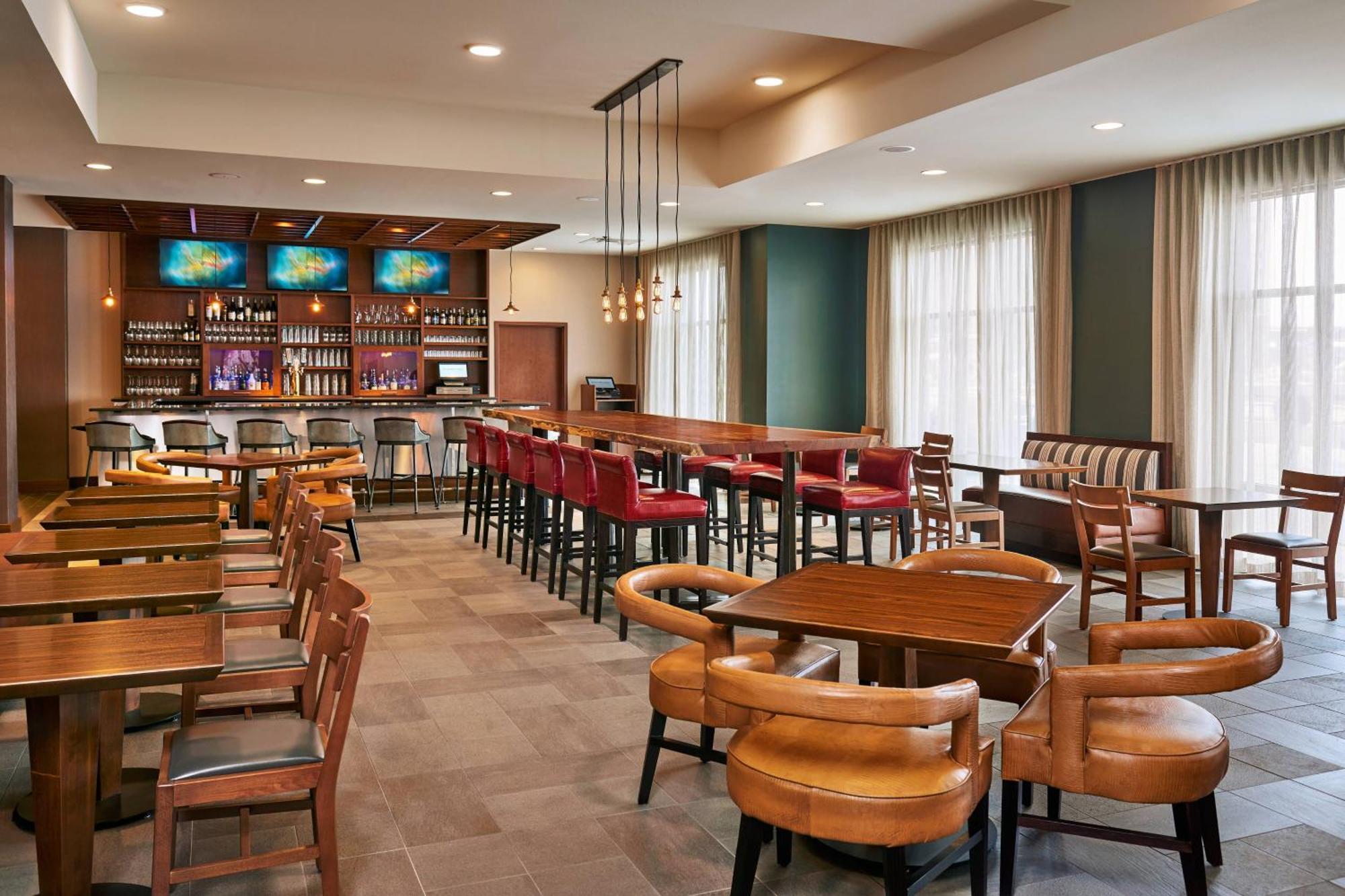 Four Points By Sheraton Fargo Medical Center Extérieur photo