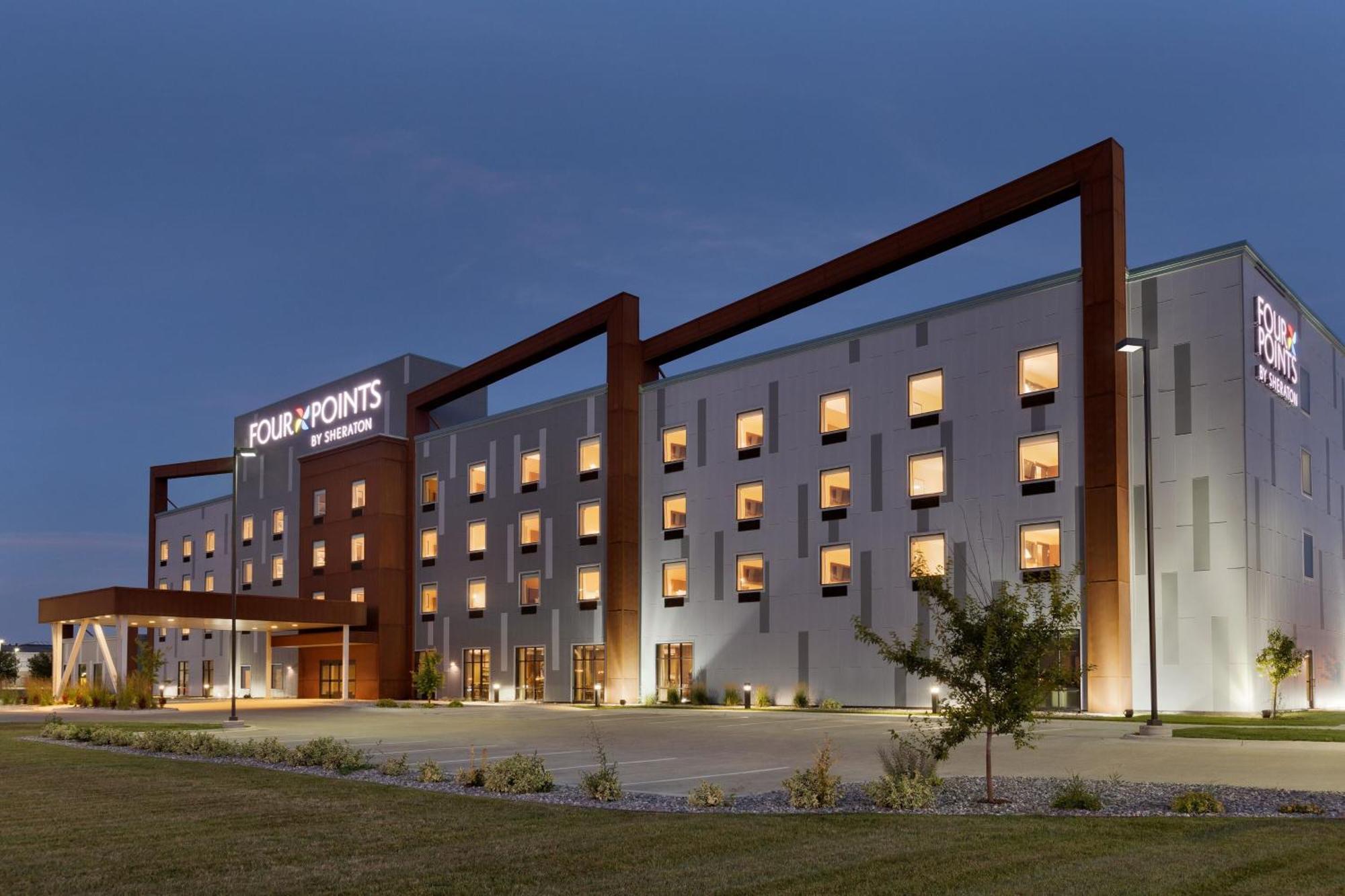 Four Points By Sheraton Fargo Medical Center Extérieur photo